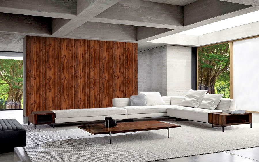 Modernes Wohnzimmer mit großer Holzpaneel-Wand, hellem Ecksofa, Couchtisch und seitlichen Holzmöbeln als stilvolle Einrichtungsidee